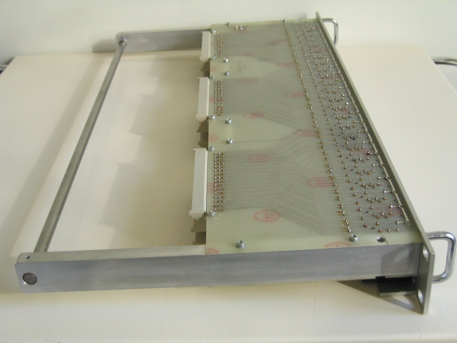 Strumenti musicali: Neutrik PP P03B Patchbay (2 Stück) – Usato da Bern venduto da archer.hostettler 4