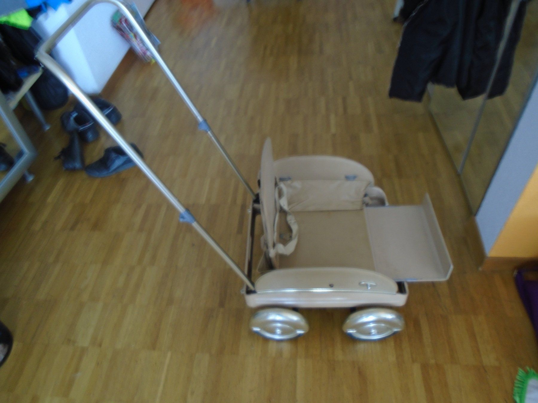 Carrozzine: alter, antiker,Kinderwagen Marke " Dodo" – Usato da Elsau venduto da beatles610 3