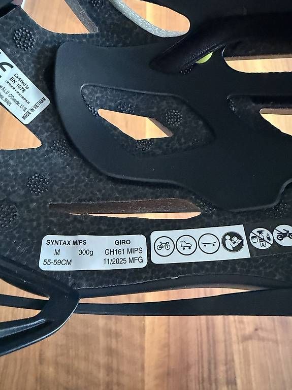Helme: Giro Syntax MIPS Velohelm – Gebraucht aus Bülach von ale_fgy9 3