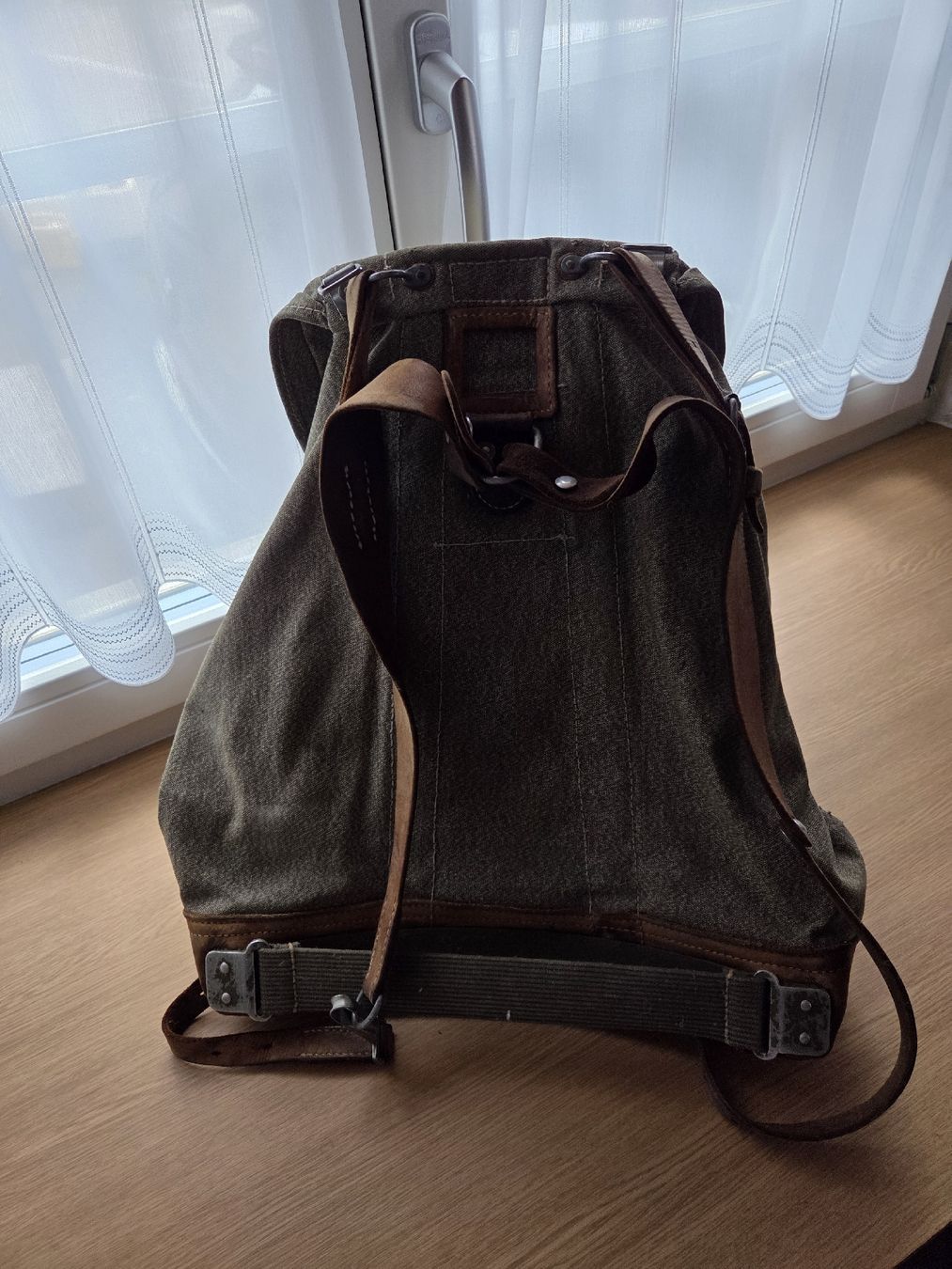 Schweizer Armee Rucksäcke: Alter Schweizer Armee Rucksack – Gebraucht aus Titterten von Bird303 3