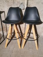 2 Barhocker, Schwarz, Holzfüsse, Top Zustand!