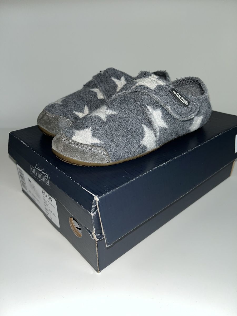 Scarpe per ragazzi: Hausschuhe Living Kitzbühel Gr.29 – Usato da Meilen venduto da Exclusive00