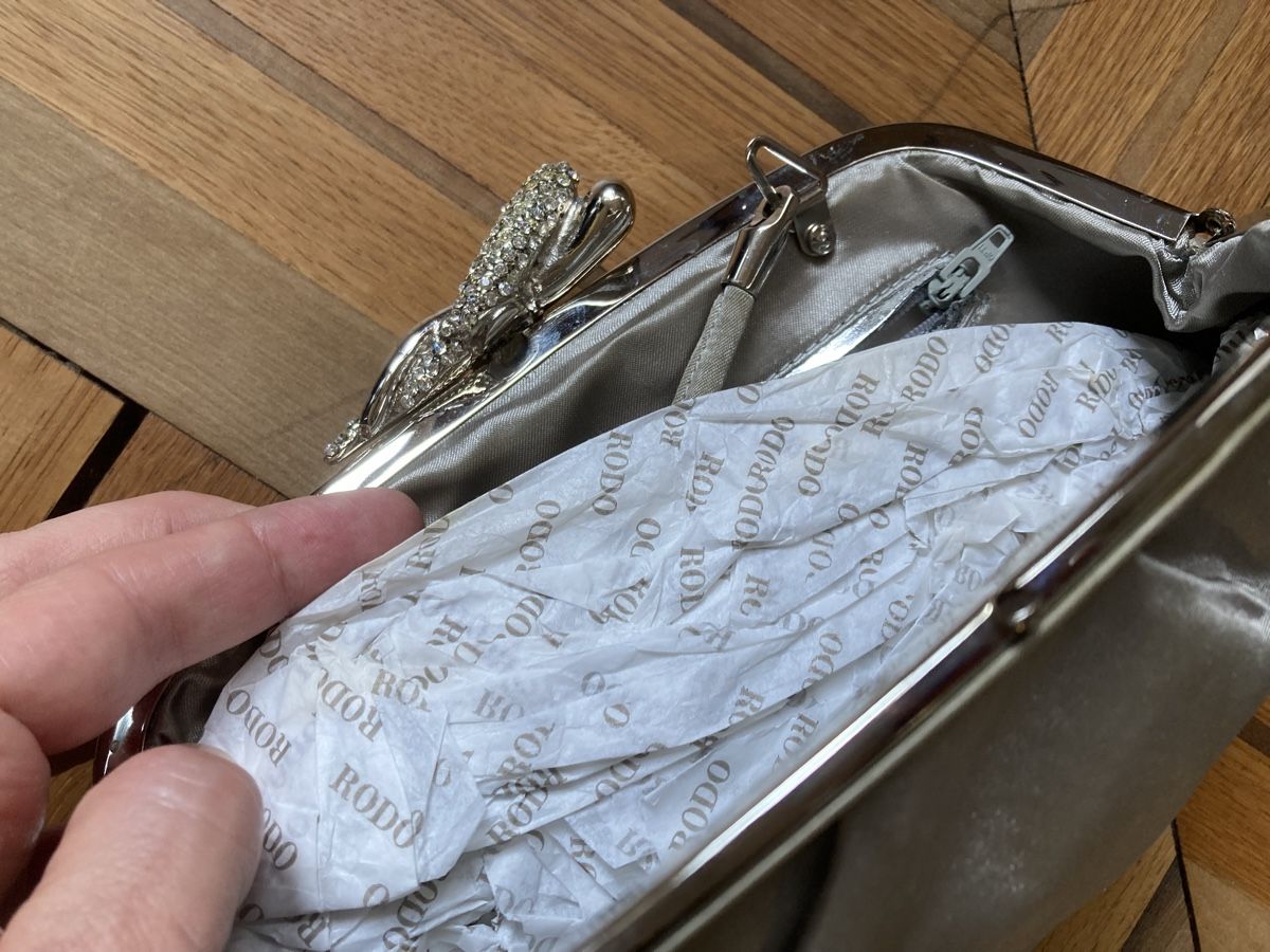 Escada Borse da donna: Rodo Abend Tasche Pochette, mit Escada Staubbeutel – Usato da Zürich venduto da einefreude 5