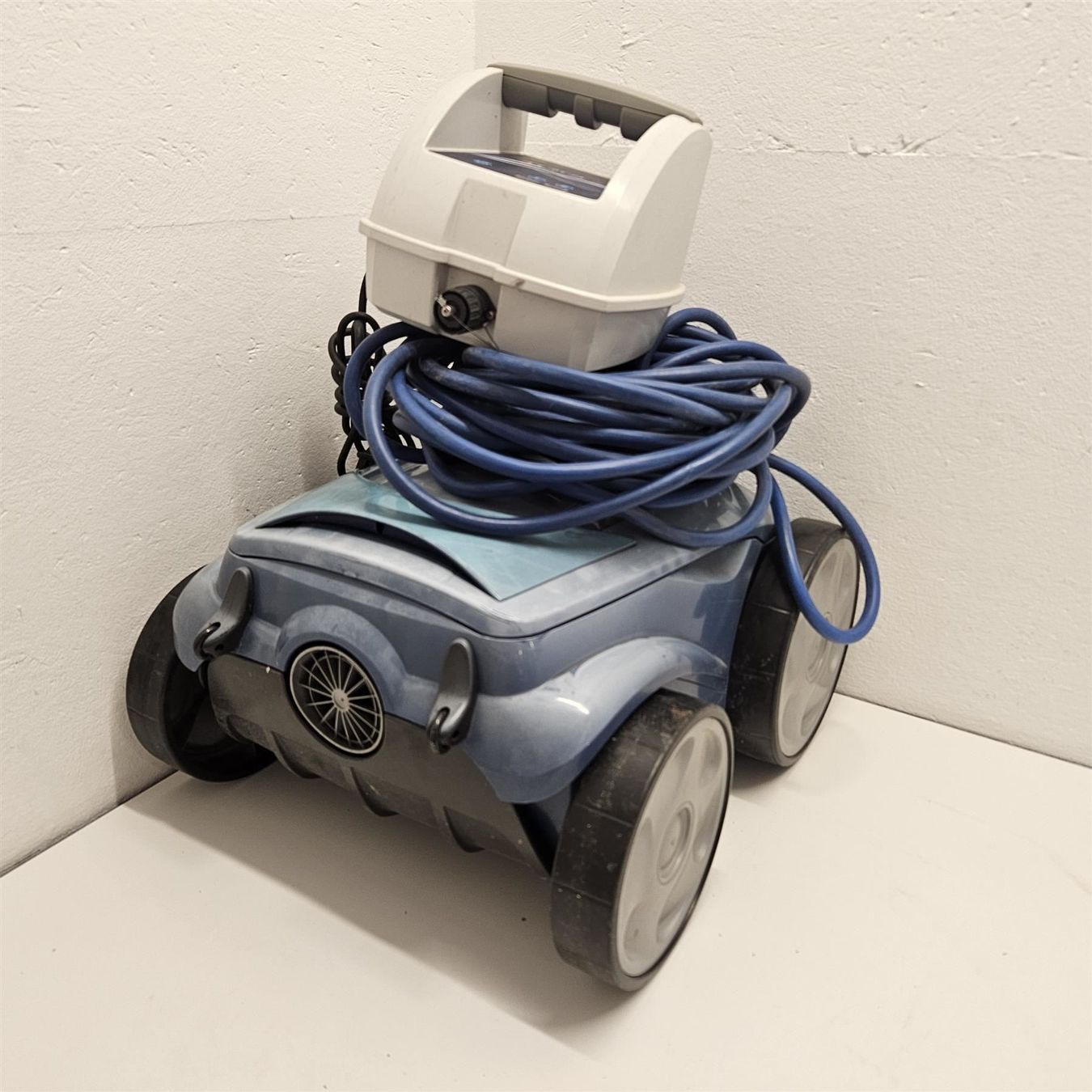 Schwimmbad: Zodiac Poolroboter – Gebraucht aus Niederdorf von  5