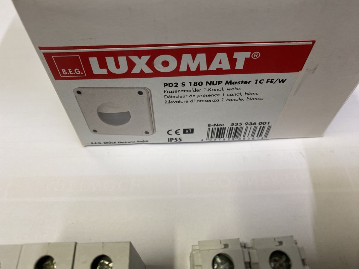 Hager Alimentazione elettrica: FI-LS 40A/ Bewegungsmelder / LS 16A – Nuovo (secondo la descrizione) da Niederweningen venduto da ronboni 1