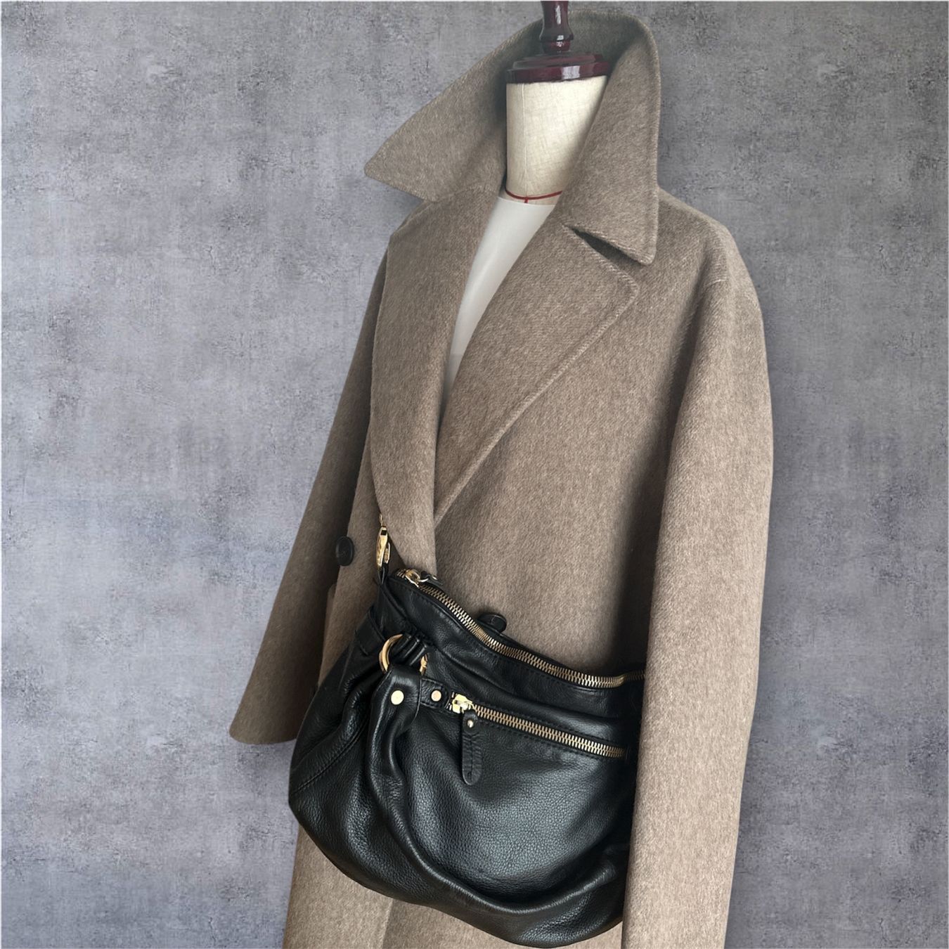 Borse da donna: DEL CONTE schwarze Leder Handtasche / Schultertasche – Usato da Zürich venduto da BLAU.blue