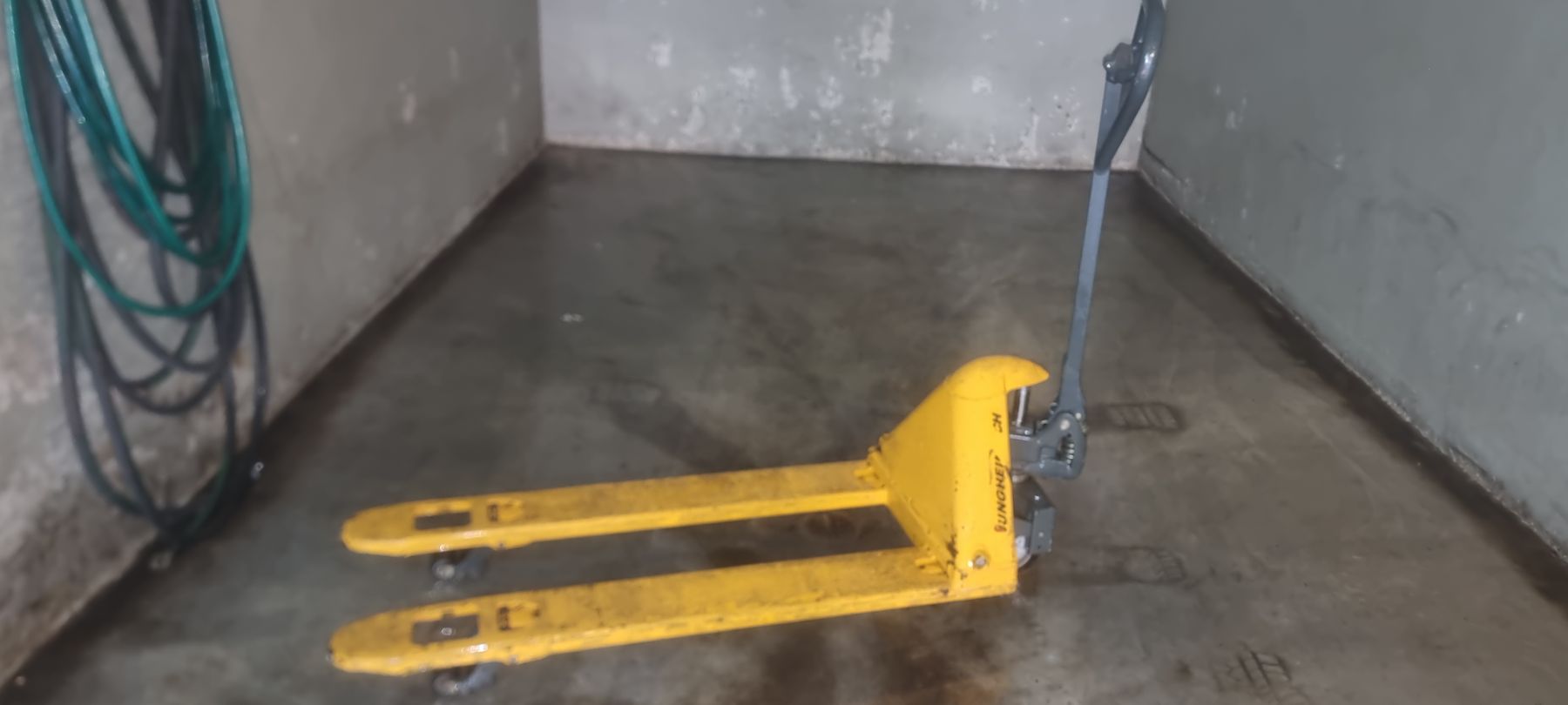 Jungheinrich Carrelli elevatori e a forche: Hubwagen Jungheinrich – Usato da Gossau SG venduto da zagoor