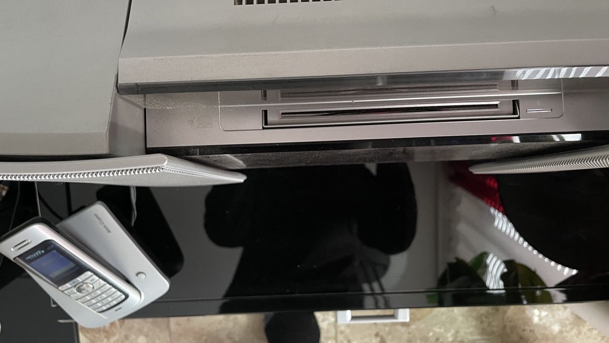 Sony Audio- & Mediensysteme: Sony CD Musiksystem silber   Defekt – Defekt aus Trimbach von Alessia75 1