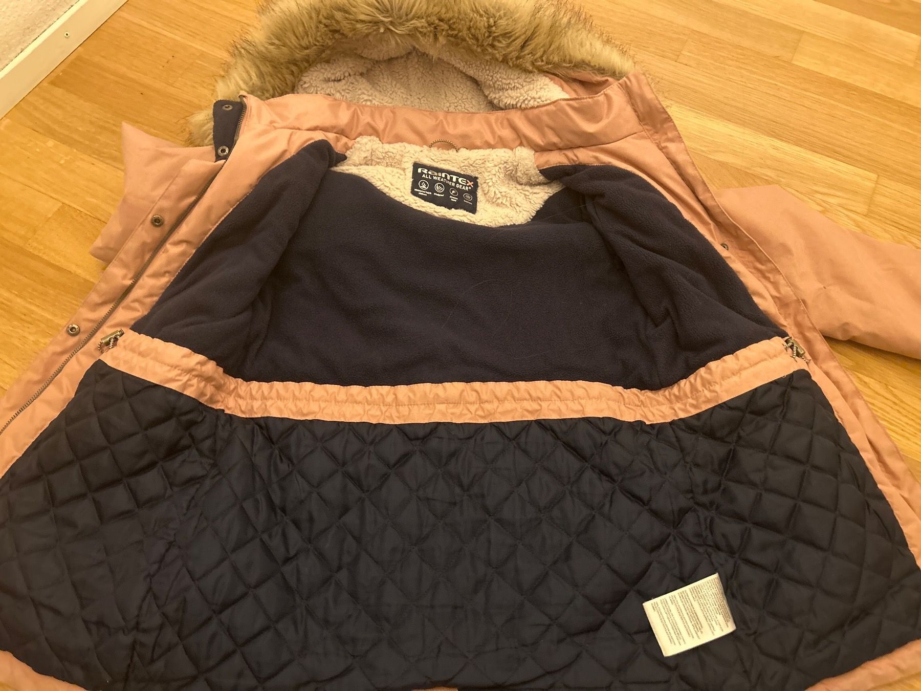 C&A Giacche & Cappotti: Raintex Winterjacke Gr. 152, warm & wasserdicht – Usato da Schlieren venduto da Gizmo8952 9