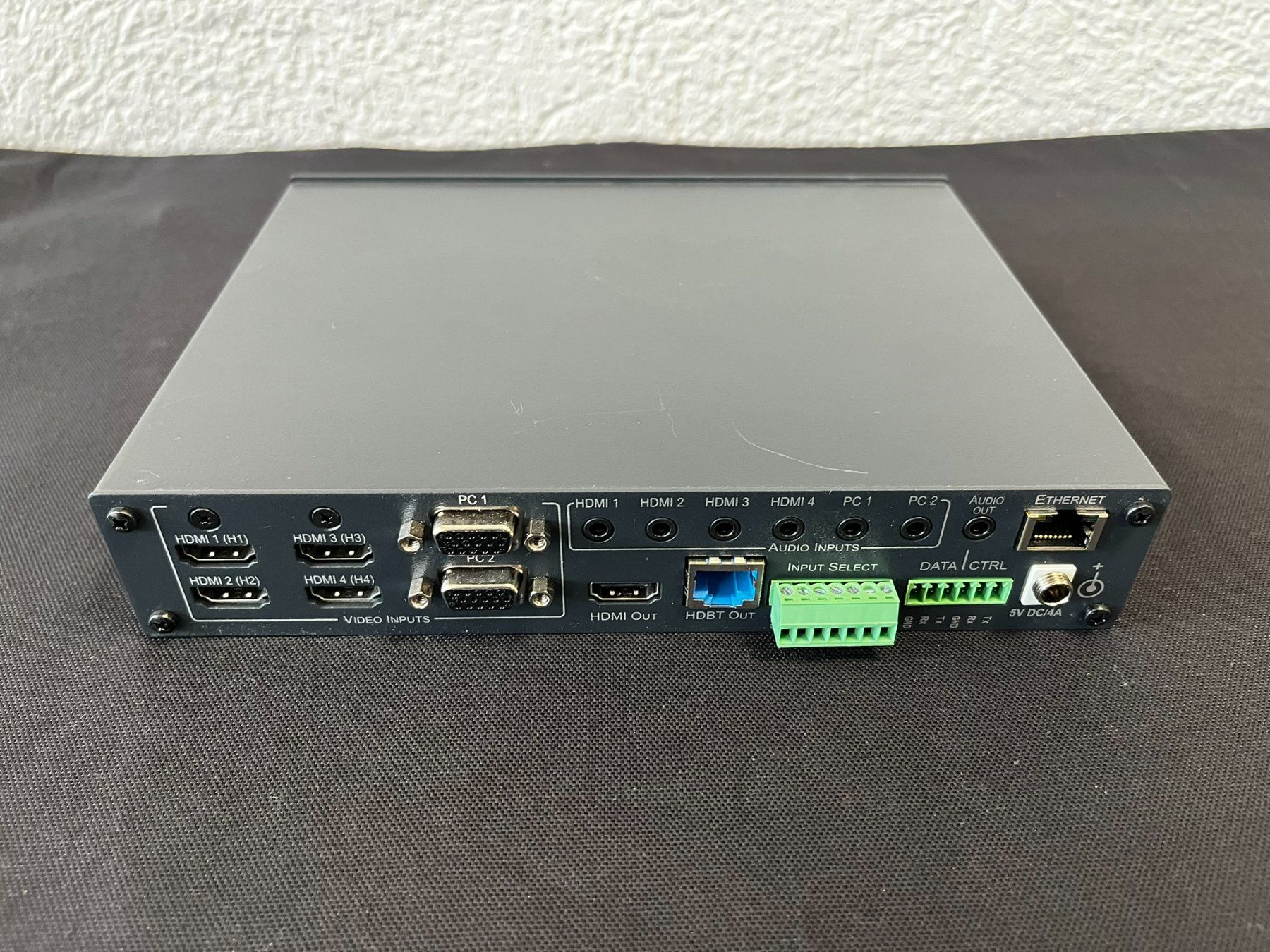 Convertitori: Kramer VP-440 – Usato da Bern venduto da NIKA-SYSTEMS 2