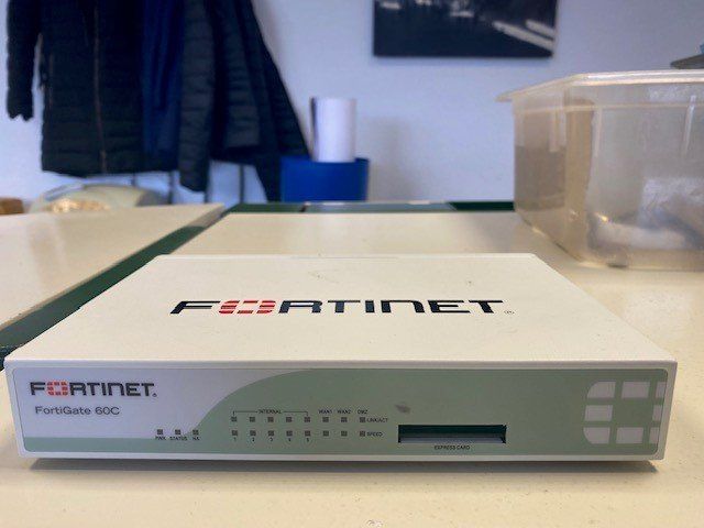 FORTINET FortiGate 60C Firewall Router | Kaufen auf Ricardo