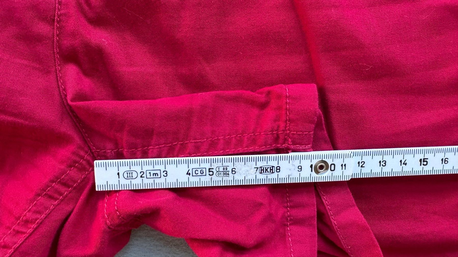 Pantaloni: Giordano kakhis shorts size 26 – Usato da Adliswil venduto da fashionholic 5