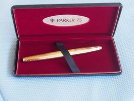 Parker 75 plaqué or strié