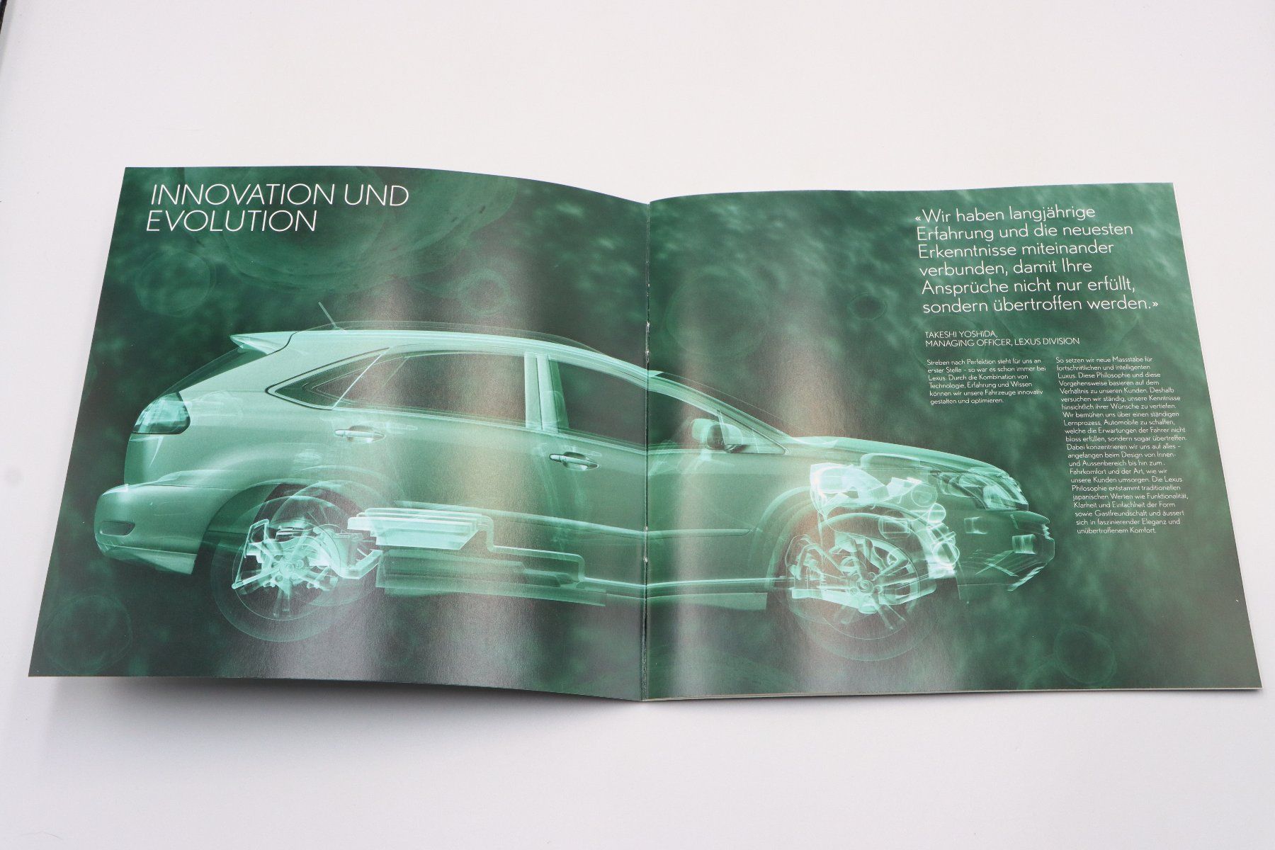 Lexus Documenti: Lexus Hybrid Motion 2006 Prospekt – Usato da Bühl b.Aarberg venduto da Collectorpassions 2