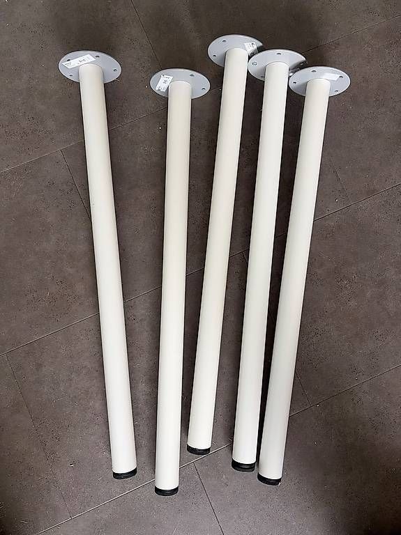 Ikea Altri mobili: Tischbein 5x Ikea Adils weiss 70cm – Usato da Hölstein venduto da yze