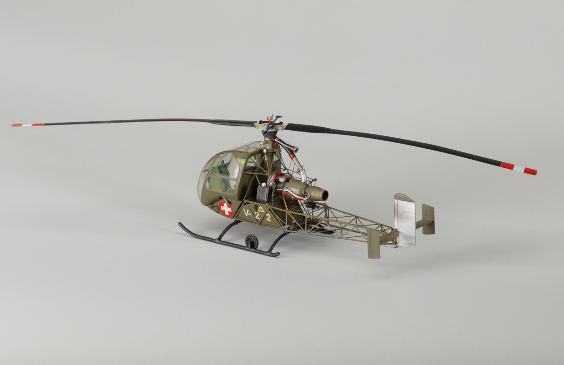 Schweizer Armee Kit di modellismo & Modellini statici: Dinn SO 1221 (Extra Tech 1:48) – Nuovo (secondo la descrizione) da Grenchen venduto da supermuruk 9