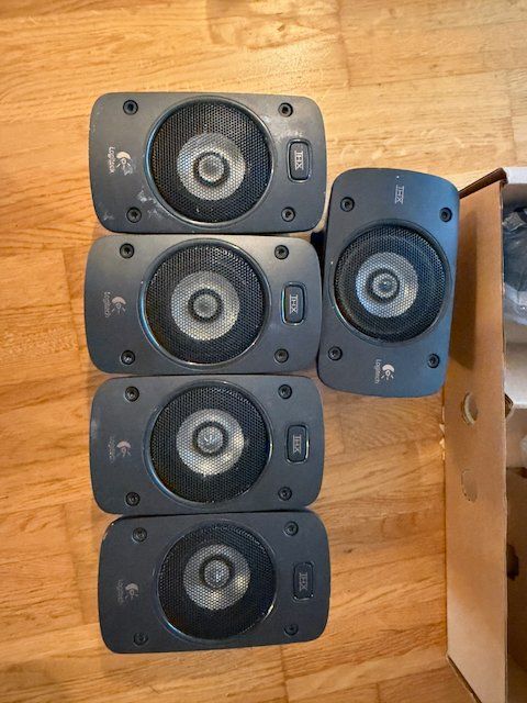 Logitech Home Cinema: Logitech Z906 Lautsprecher System THX (DEFEKT) – Difettoso da Langnau am Albis venduto da brikkoroller 2