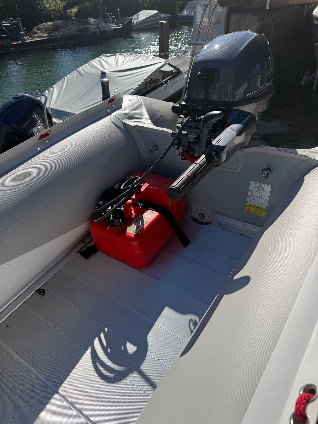 Sergio Cellano Boote: Schlauchboot Sergio Cellano mit Yamaha Aussenborder 8 PS – Gebraucht aus Biel/Bienne von BootszentrumBiel 2