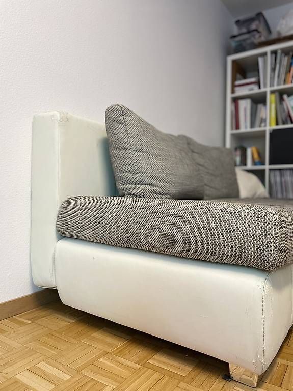 Sofas: Bettsofa GRATIS – D'occasion à Zürich par Laura.JP 2