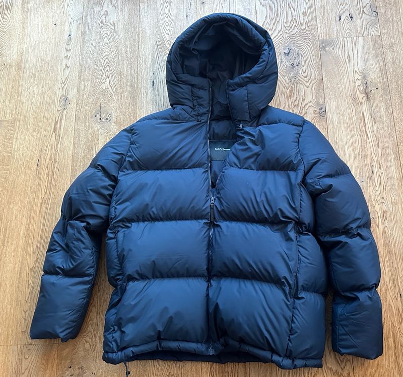 Peak Performance Rivel Down Puffer in Blue Shadow Size XL (Neu