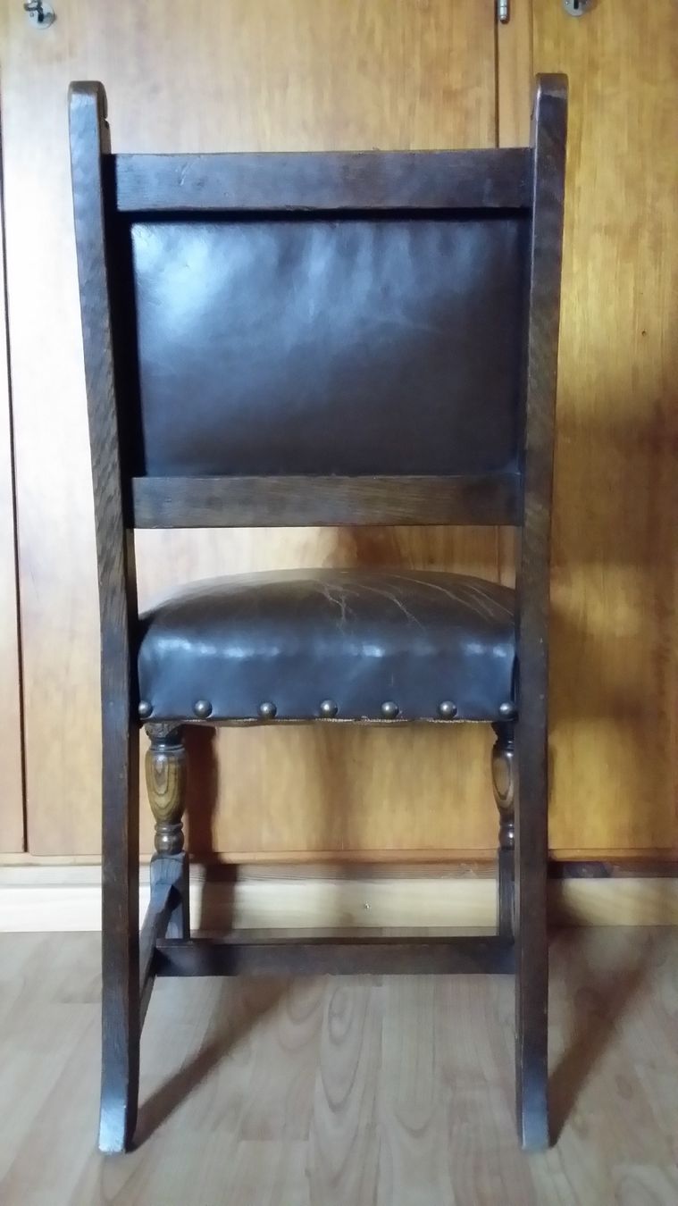 Stühle: Antique Gothique chaise bois et cuir – Gebraucht aus Tavannes von Alkatra-kkk666 5