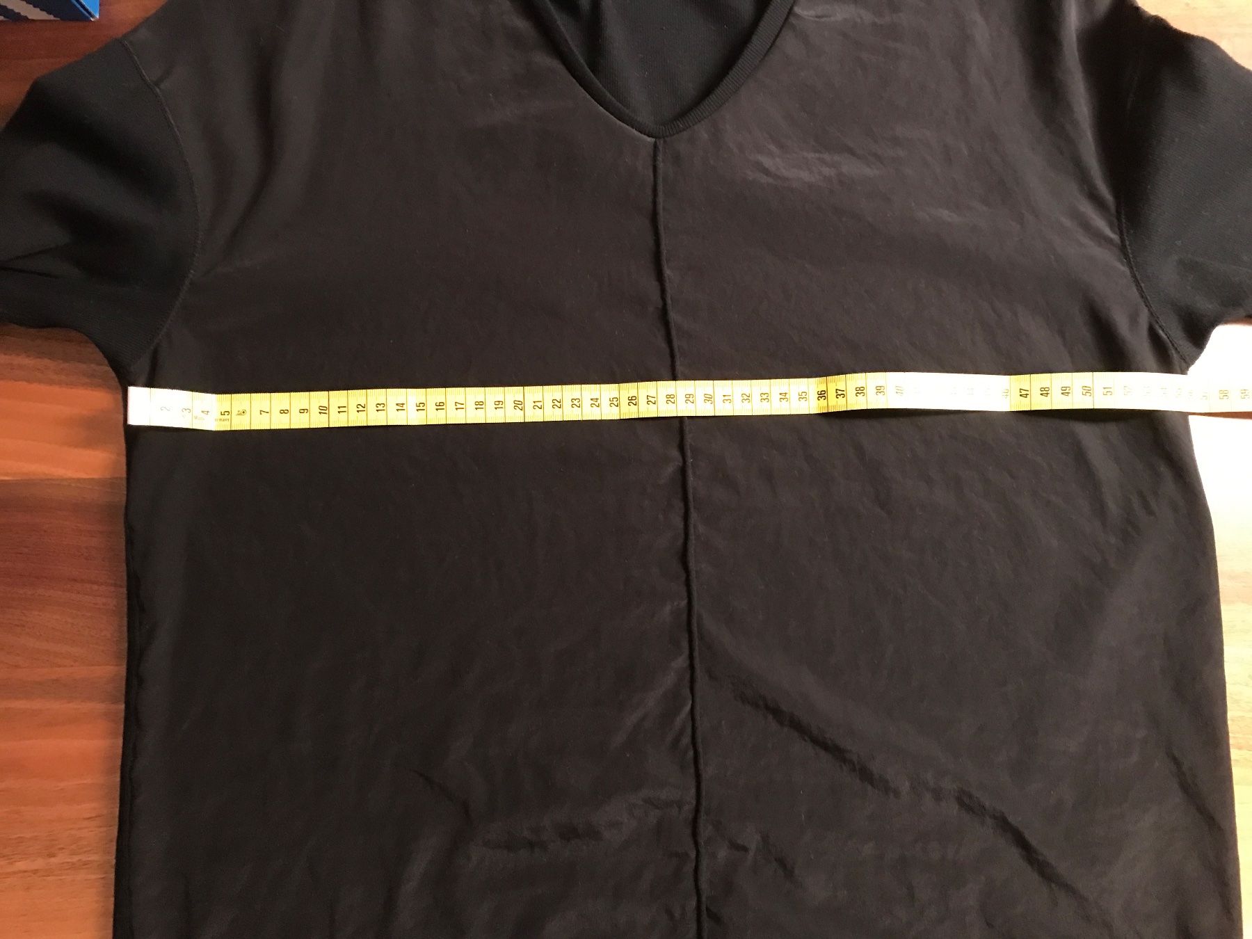 Marc Cain T-shirts: Marc Cain Shirt schwarz – D'occasion à Marthalen par Chuegi1 2