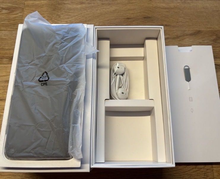 Huawei Telefoni cellulari / Smartphones: Huawei P20, 128GB, Midnight Blue – Usato da Luzern venduto da M.Ai 4