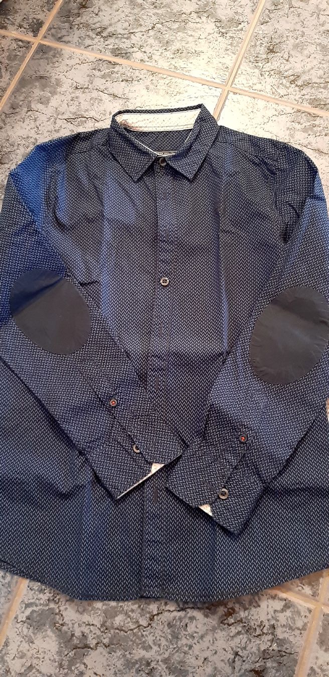 C&A Camicie, T-shirt & Polo: Hemd Junge Gr. 146/152 – Usato da Ftan venduto da StefanCorina