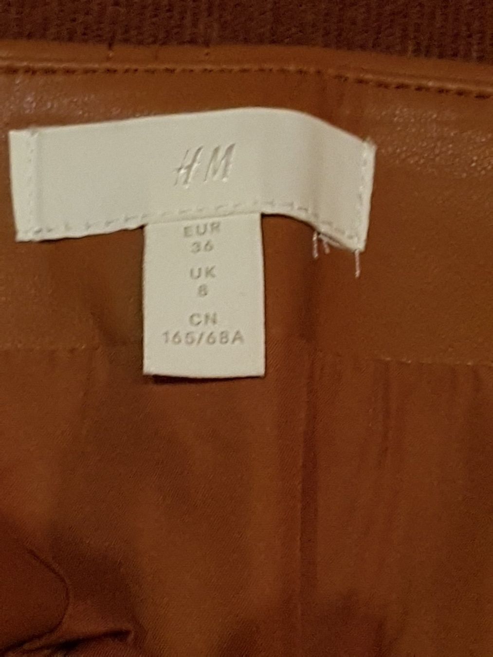 H&M Röcke: Jupe imitation cuir camel taille 36 marque H&M – Gebraucht aus Villiers von san_jn5w 3