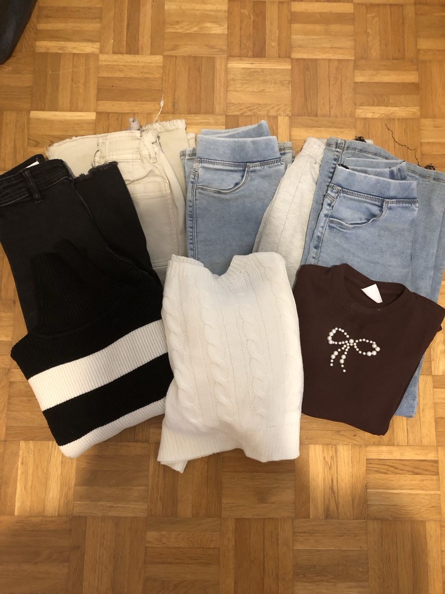 Lotti & Set di vestiti: Mädchen Kleiderpaket Größe 134/140 – Usato da Adliswil venduto da rossoelmare 5