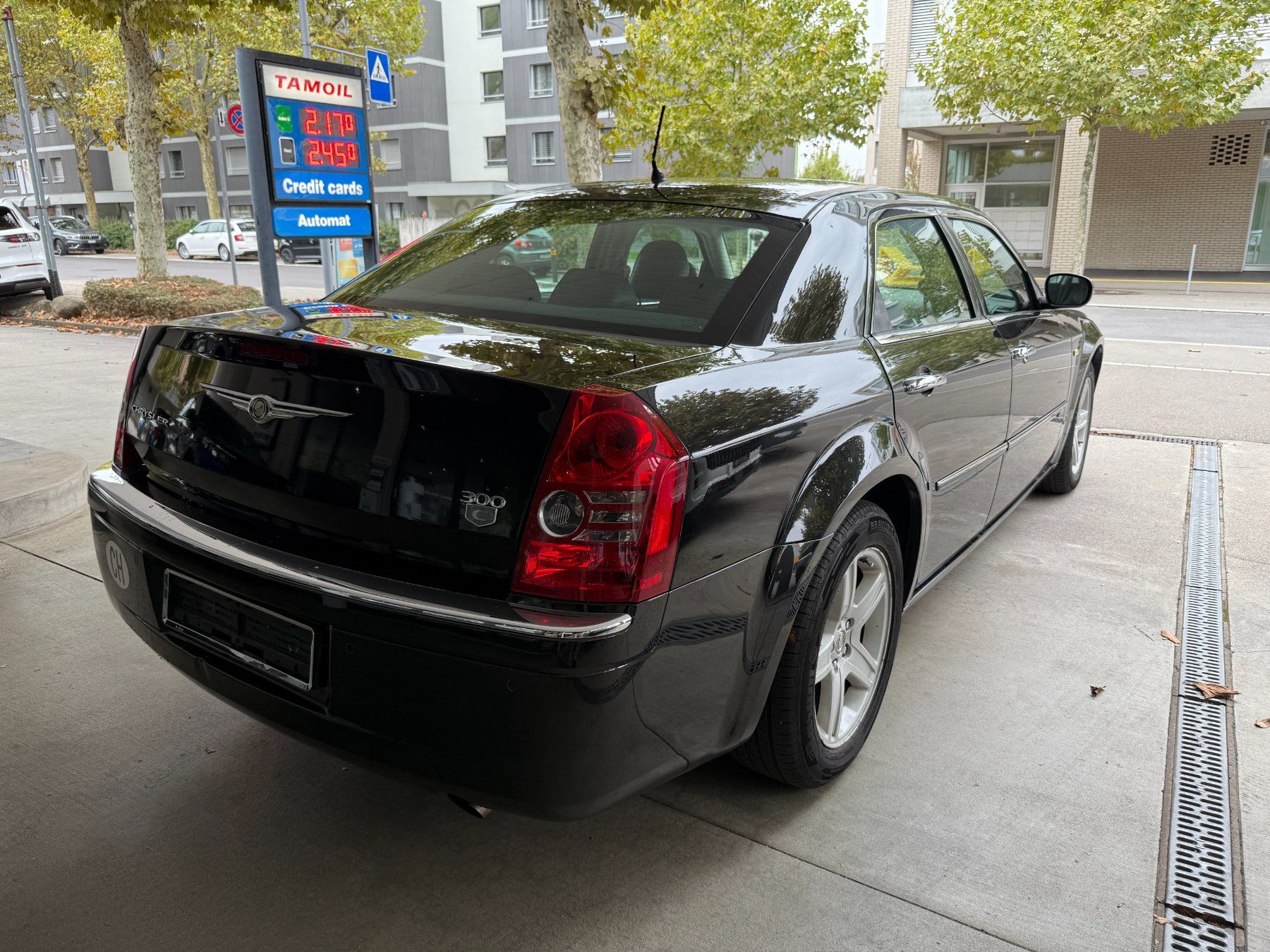 Chrysler Automobili: Chrysler 300 C – Usato da Geroldswil venduto da garagekleinag 3