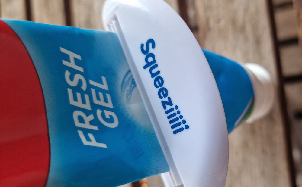 Küchengeräte: Squeeziiii! Zahnpasta-Tuben Ausdrücker - Nie mehr Reste drin – Neu und originalverpackt aus Glattpark(Opfikon) von Skypflaume 7