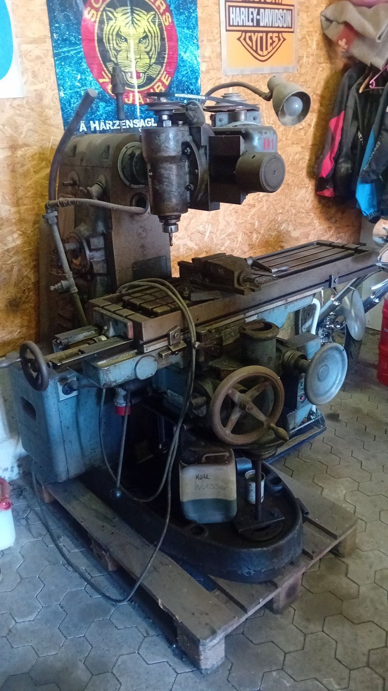 Alle Maschinen: Fräsmaschine / Fraiseuse – Gebraucht aus Daiwil von Huegli_Automobile 1