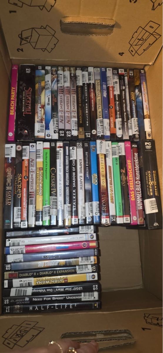 Tutti i DVDs: DVD-Spiele Collection Konvolut – Usato da Düdingen venduto da Nerdworld 2