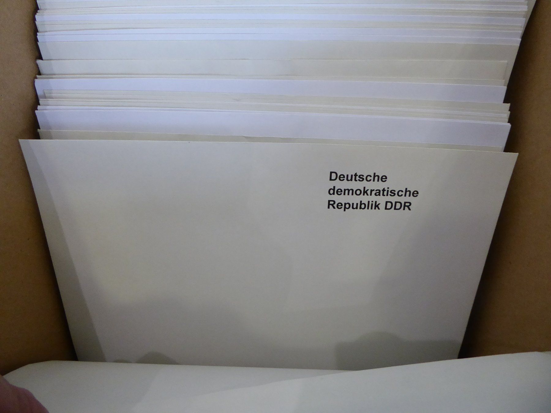 Tutti i francobolli: Interessanter Posten Briefmarken Weltweit – Usato da Rothrist venduto da swisstools 3