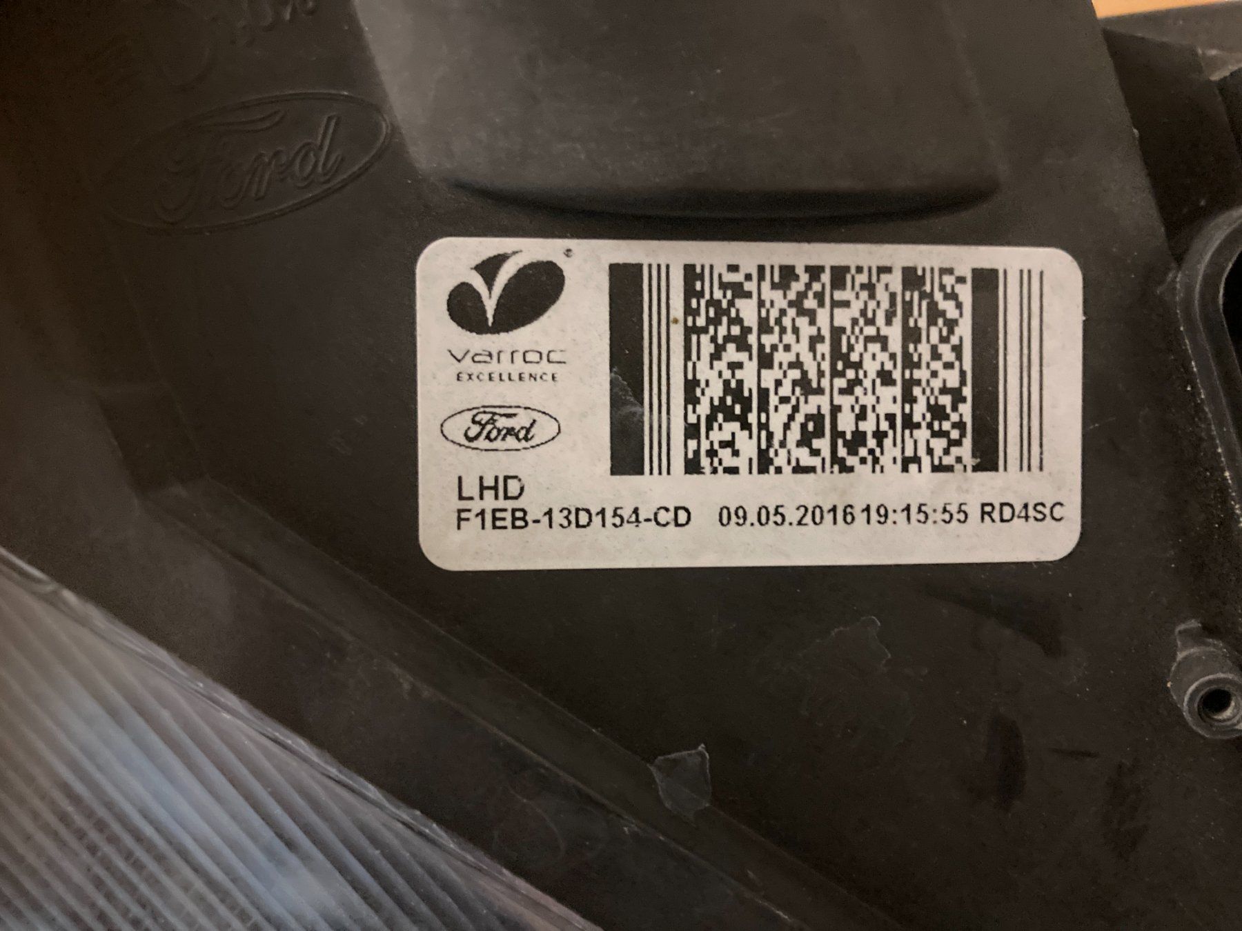 Ford Fari: Ford Focus RS Scheinwerfer Rechts 22210484 – Usato da Cham venduto da WB2223 1