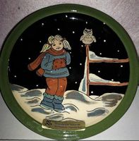 Wandteller Mädchen mir Eule Rheinfelder
