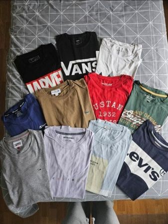 T-Shirts von Lacoste, Tommy Hilfiger, Vans etc.