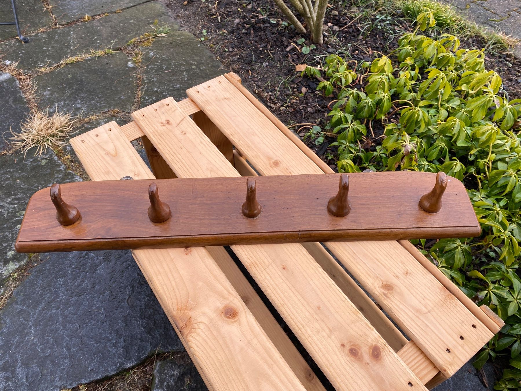 Garderobe: schöne alte Garderobe aus Holz – Gebraucht aus Feldbach von Olive1 5