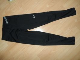 ***** Nike Trainings Leggins Gr S *****