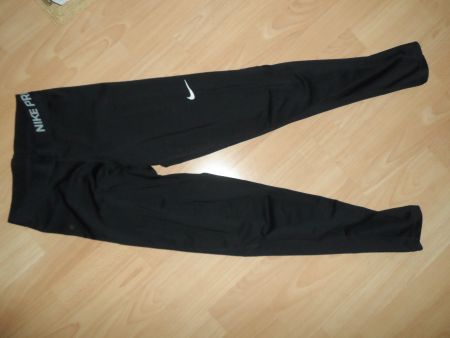 ***** Nike Trainings Leggins Gr S *****