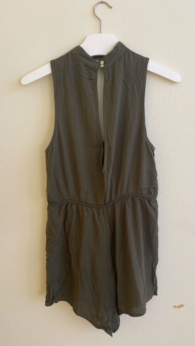 Lotti di vestiti: Kleiderpaket: drei Sommer-Jumpsuits – Usato da Roggwil BE venduto da R.. 3