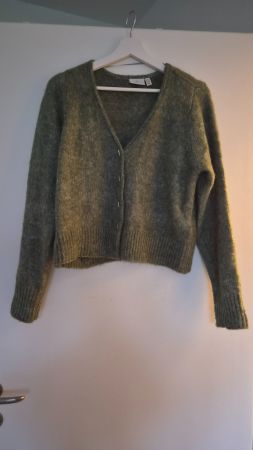 Strickjacke salbeigrün von Kaffee