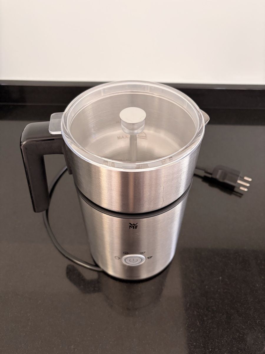 WMF Elettrodomestici da cucina: WMF Milchschaum Aufschäumer – Usato da Niederwil SG venduto da Schuschuundsammy 1