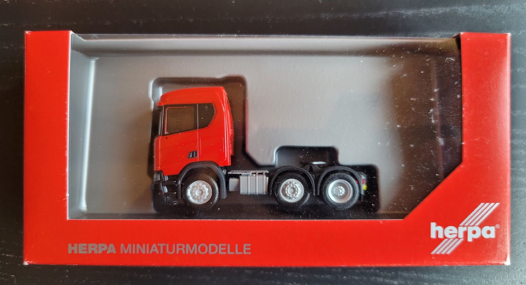 Herpa Kits de montage: Herpa LKW's 1:87 – D'occasion à Hettiswil par kuese85 2