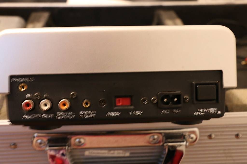 Lettore multimediale & Streamer:  2× Stanton S250 DJ CDPlayer (defekt) – Usato da Oberkirch LU venduto da Maendu 1