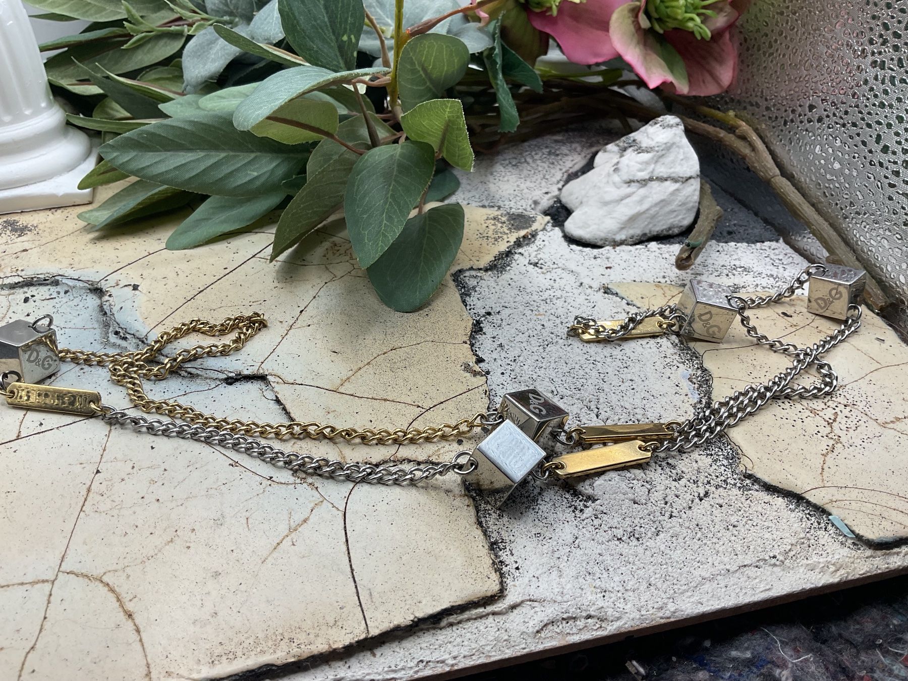 Catenine: D&G Halskette mit Würfel, gebraucht – Usato da luzern venduto da Alpendorf1 2