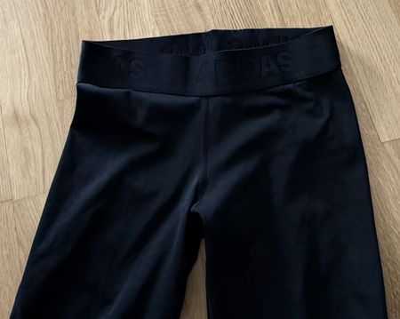 Sexy adidas sporthose, neuwertig, original!