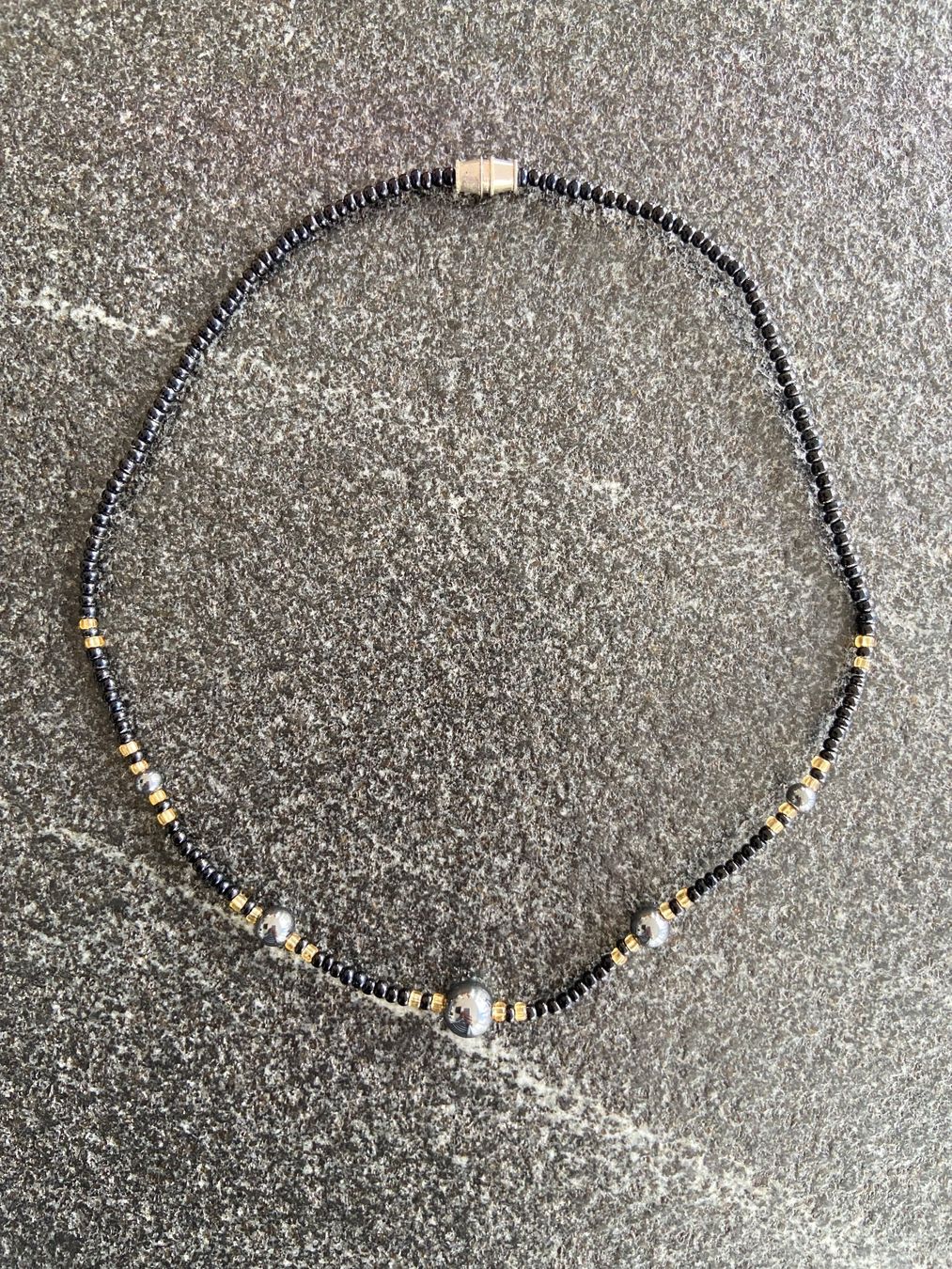 Catenine: Halskette mit Halbedelsteinen. – Usato da Schwarzenburg venduto da Aha016