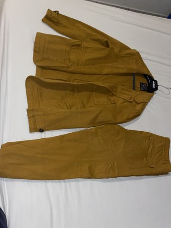 Jacke und Hose